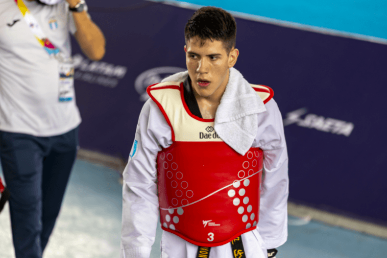 Captura de Pantalla 2021-12-21 a la(s) 22.25.58